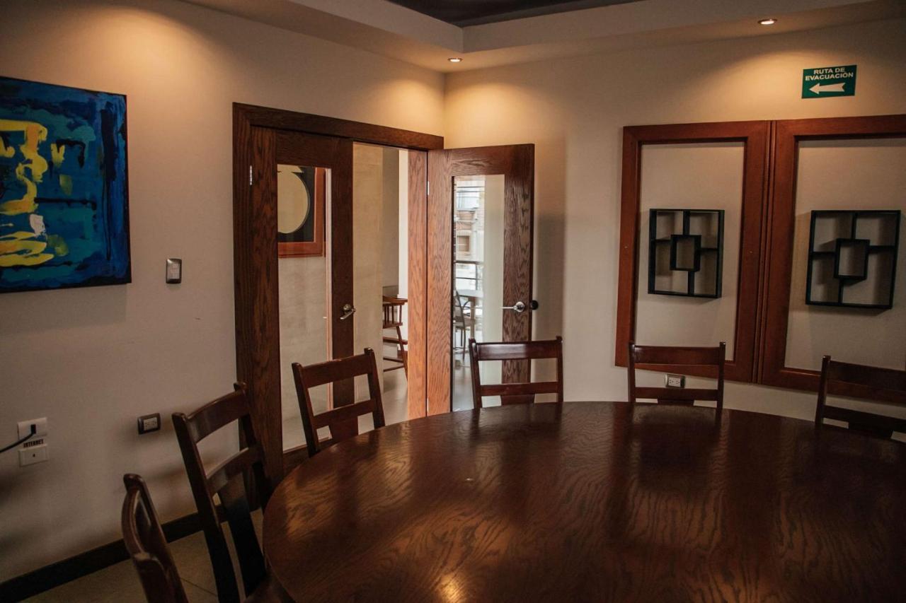 Best Western Cumbres Inn Cd. Cuauhtemoc エクステリア 写真