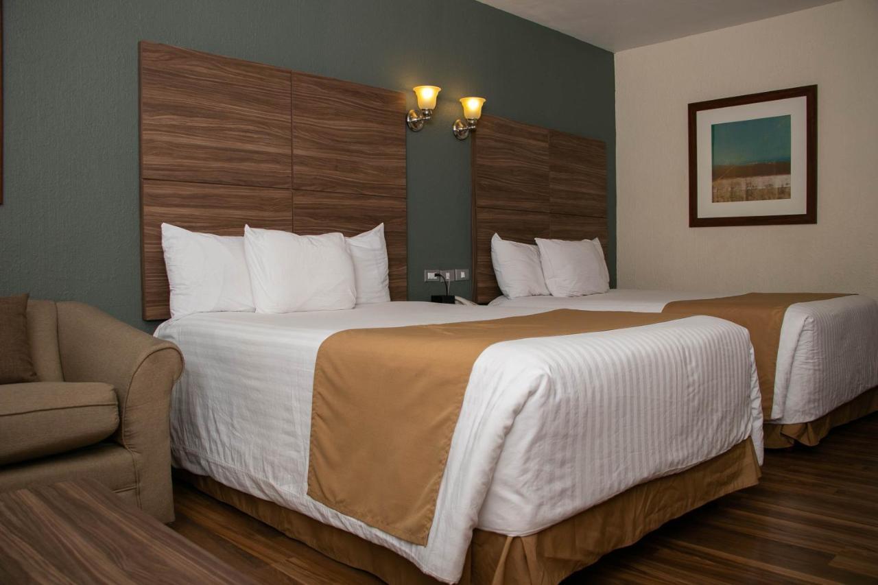 Best Western Cumbres Inn Cd. Cuauhtemoc エクステリア 写真