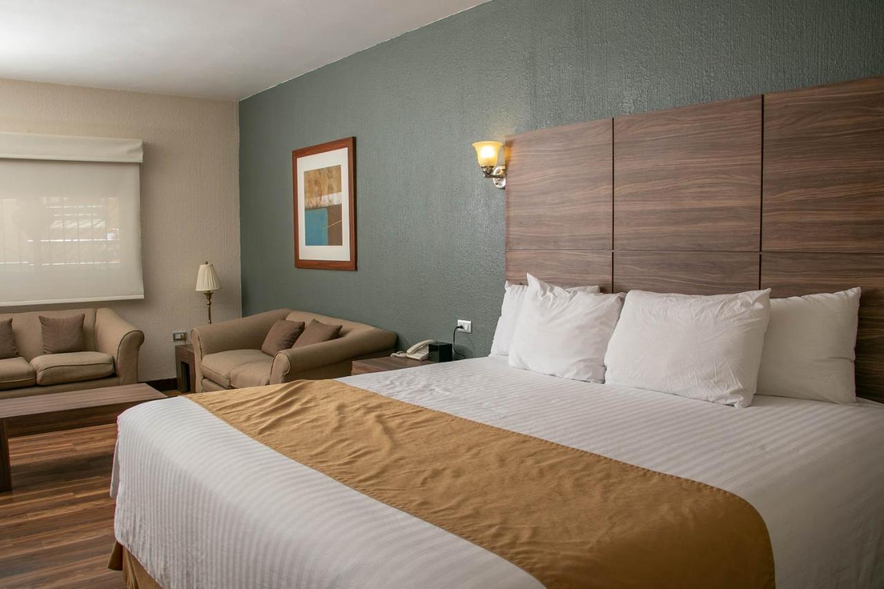 Best Western Cumbres Inn Cd. Cuauhtemoc エクステリア 写真