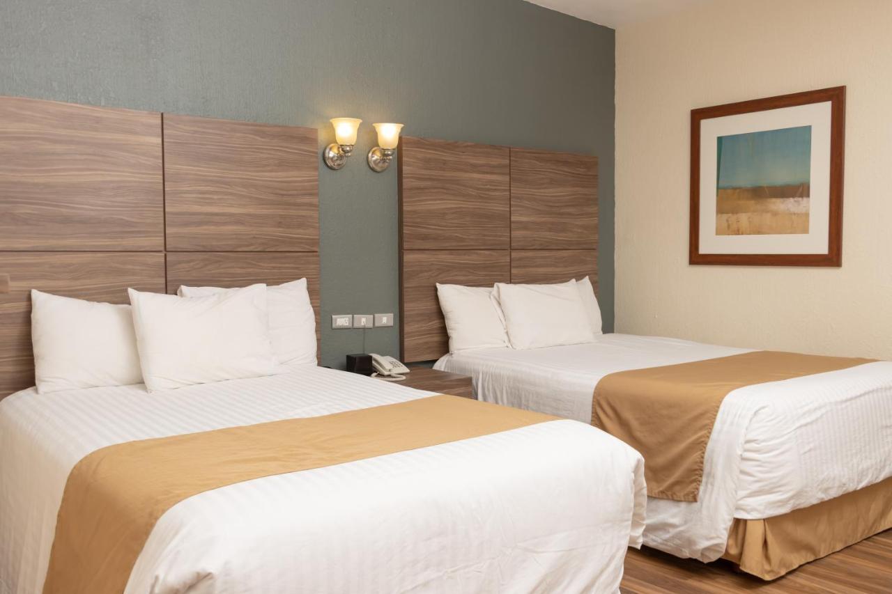 Best Western Cumbres Inn Cd. Cuauhtemoc エクステリア 写真