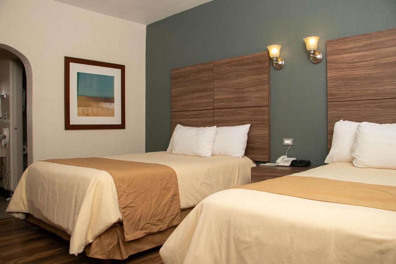Best Western Cumbres Inn Cd. Cuauhtemoc エクステリア 写真