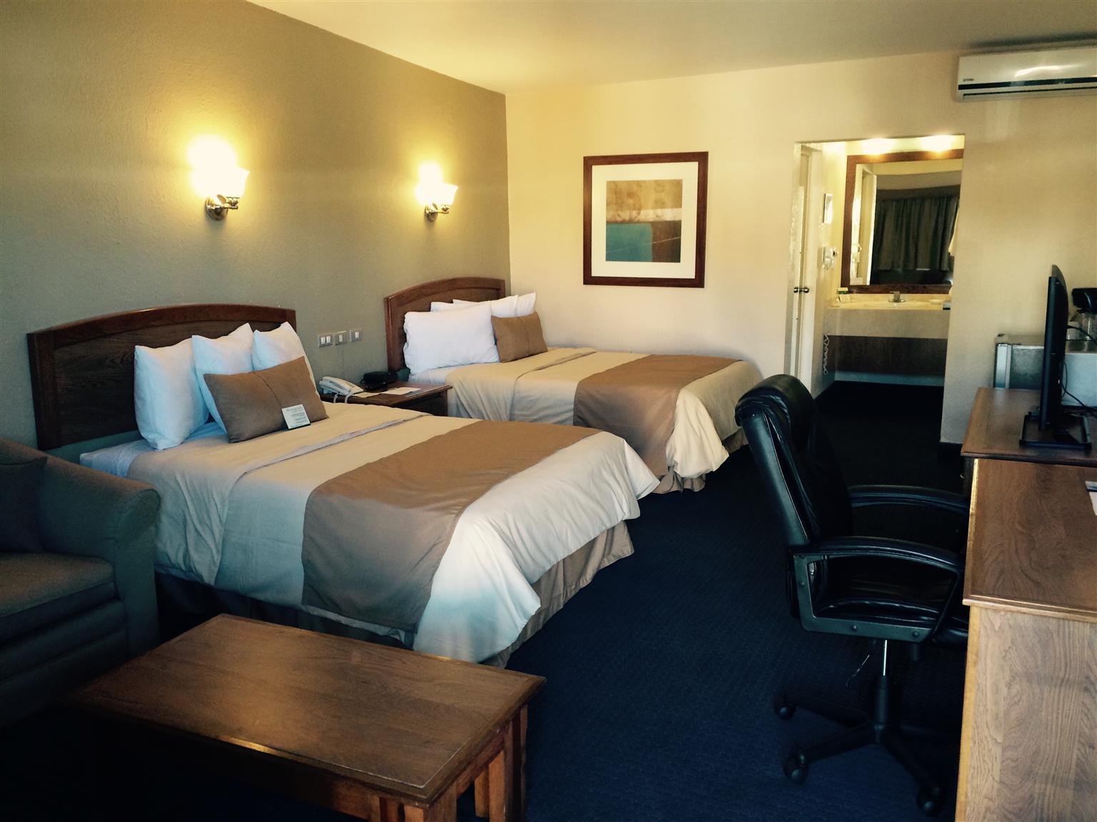 Best Western Cumbres Inn Cd. Cuauhtemoc エクステリア 写真