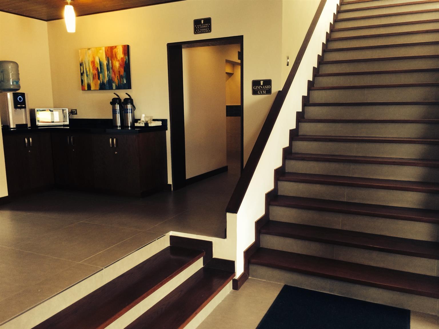 Best Western Cumbres Inn Cd. Cuauhtemoc エクステリア 写真