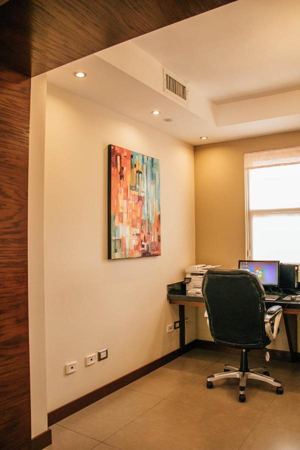 Best Western Cumbres Inn Cd. Cuauhtemoc エクステリア 写真
