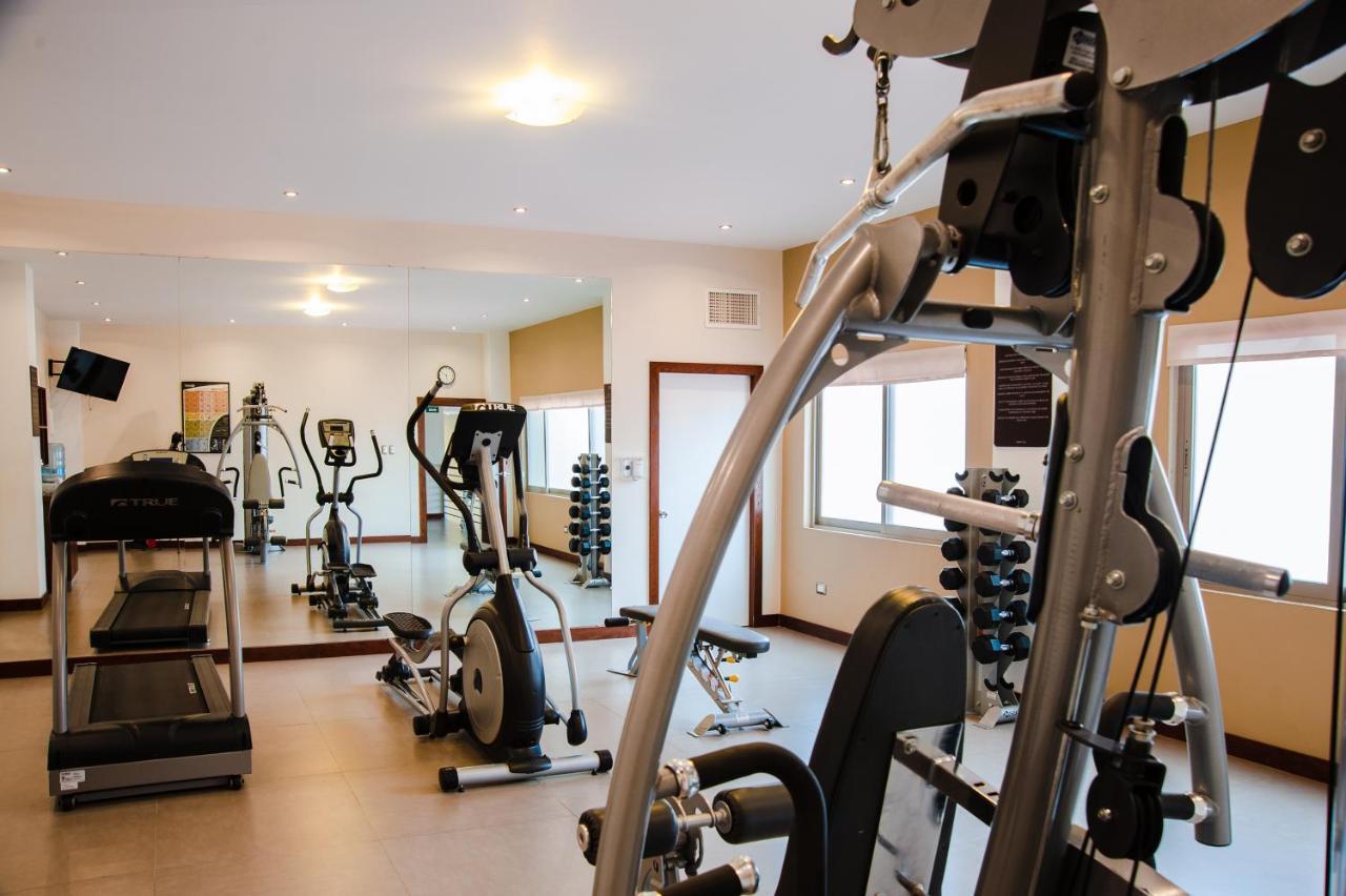 Best Western Cumbres Inn Cd. Cuauhtemoc エクステリア 写真