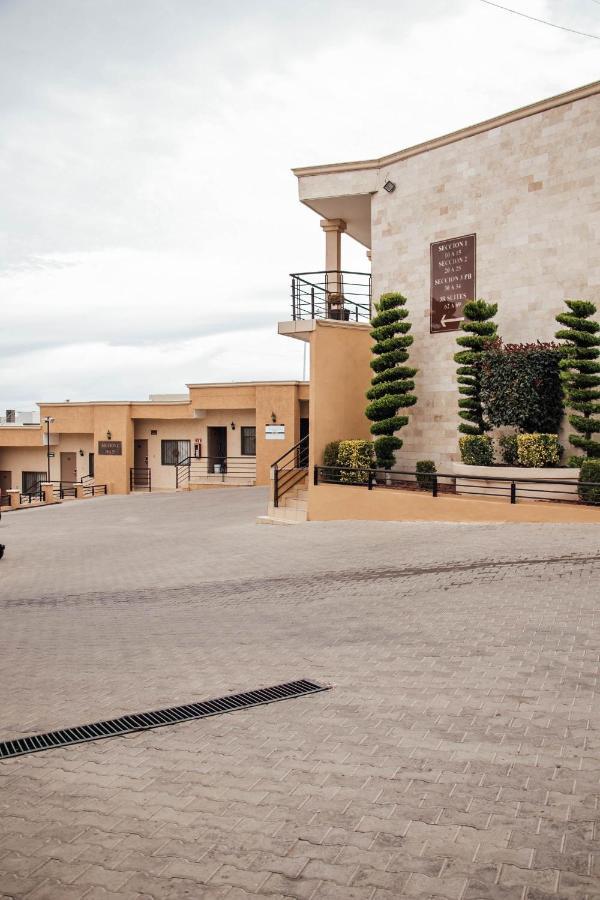 Best Western Cumbres Inn Cd. Cuauhtemoc エクステリア 写真