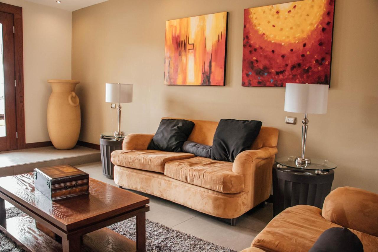 Best Western Cumbres Inn Cd. Cuauhtemoc エクステリア 写真